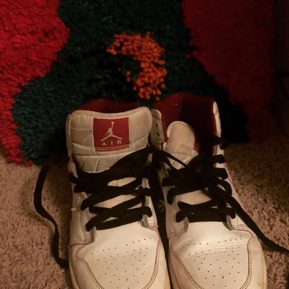 Jordan 1 Gym red